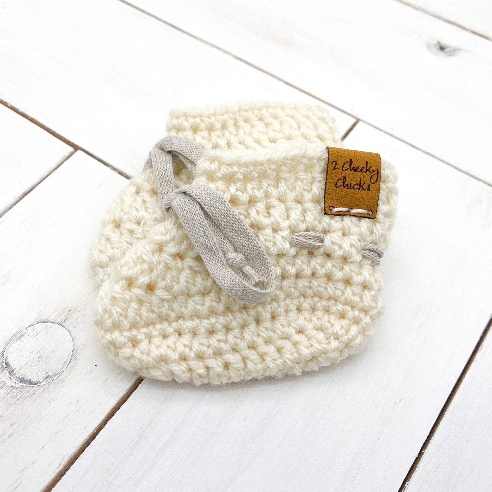 3 - 6 months CREAM Baby Booties