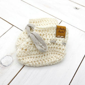 0 - 3 months CREAM Baby Booties