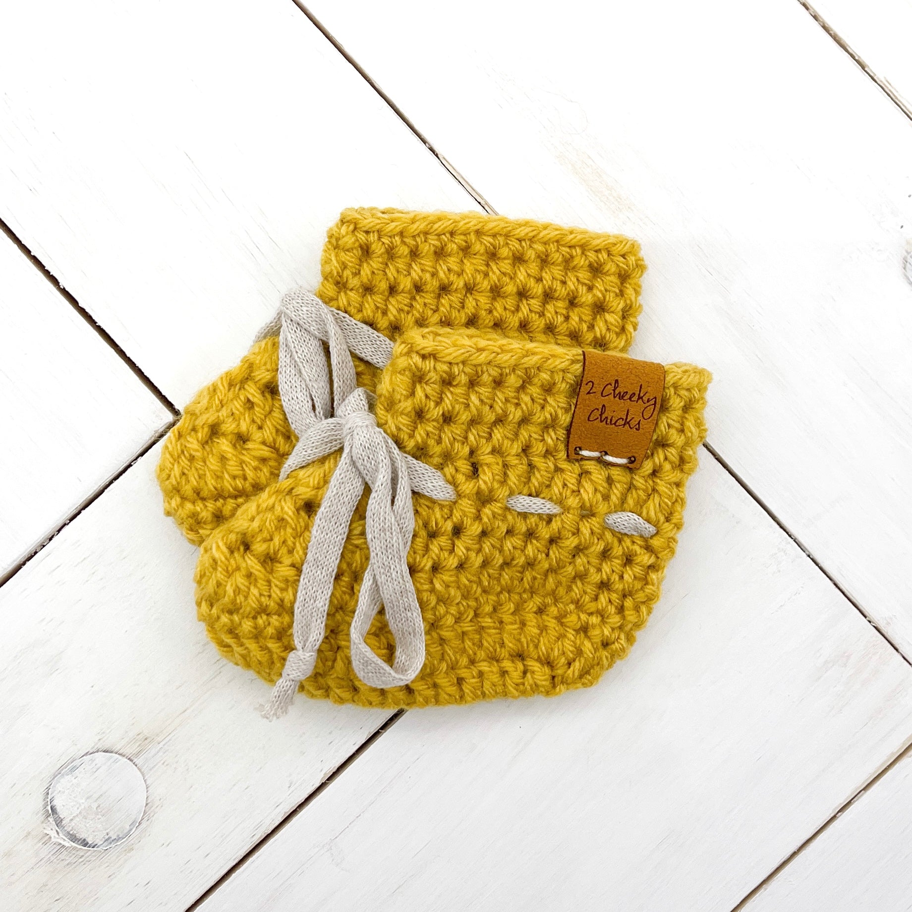 0 - 3 months MUSTARD Baby Booties