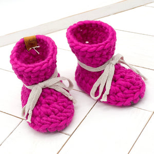 4.5” (0 - 6 or 3 - 6 months) HOT PUNK PINK WOOL Sheepskin Slippers