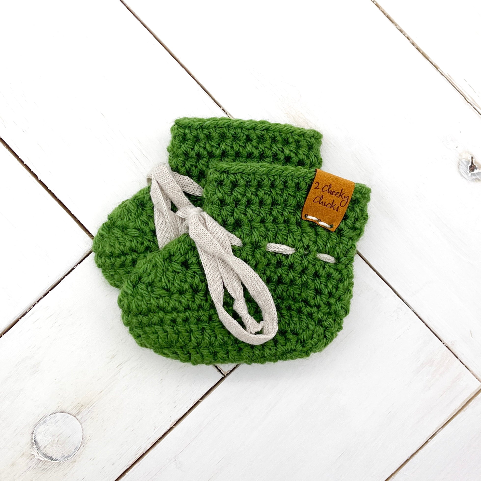 0 - 3 months GRASS GREEN Baby Booties